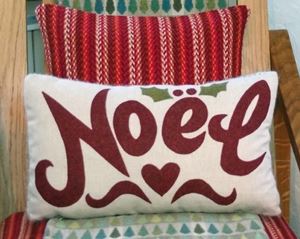 Picture of Noel Cushion - Red