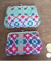 Picture of Medium Tapestry Purse - 08