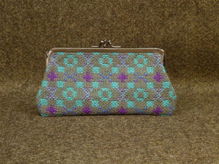 Picture of WMLP07 Tapestry Purse
