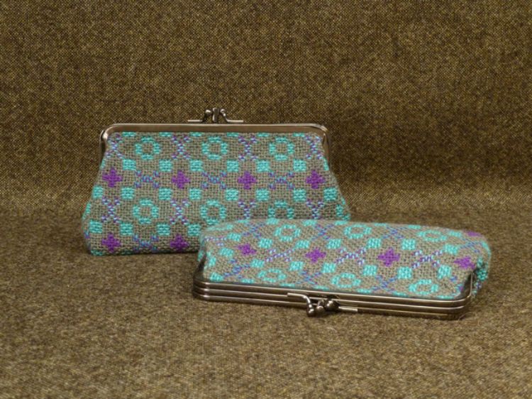 Picture of WMLP07 Tapestry Purse