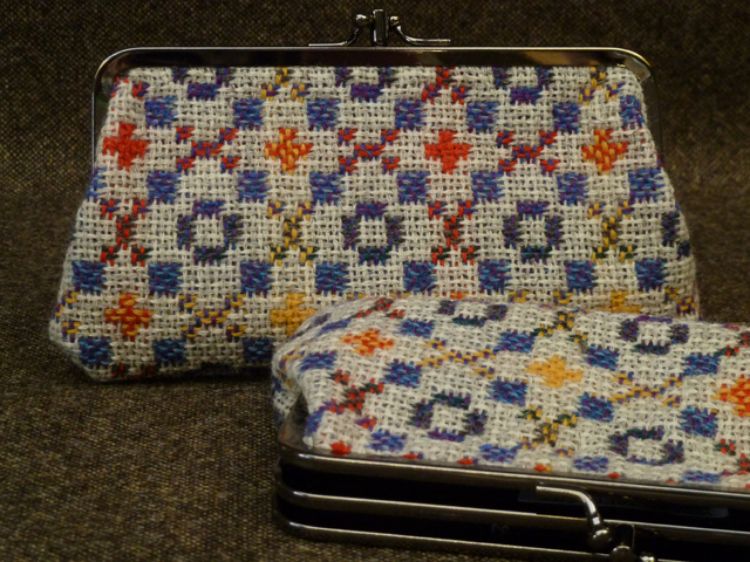 Picture of WMLP10 Tapestry Purse