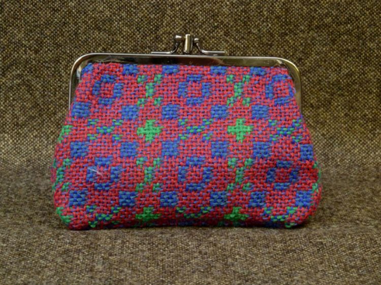 Picture of WMMP01 Tapestry Purse