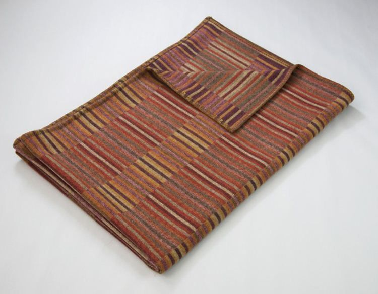 Picture of Reed Throw - Berry