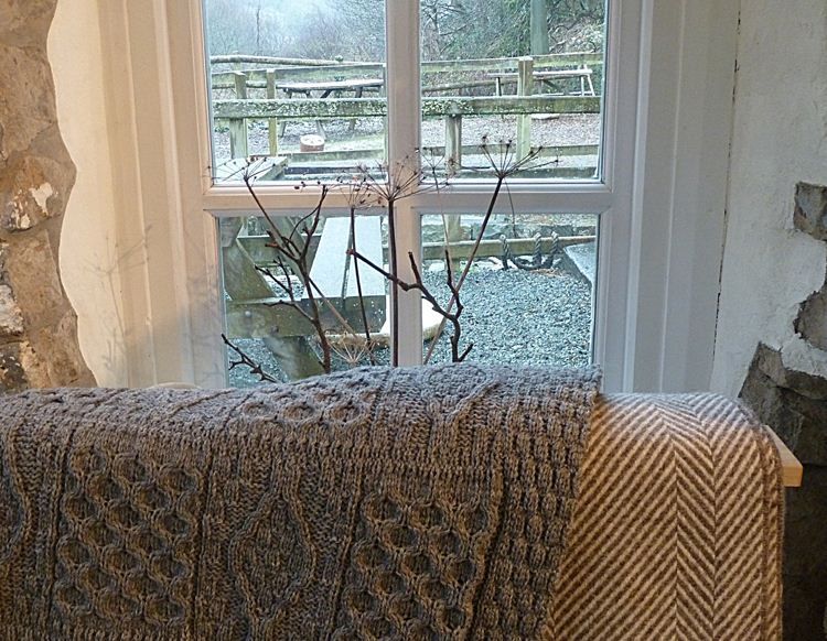 Picture of  Pure wool knitted blanket - Mid Grey