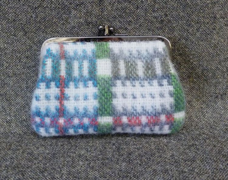 Picture of Medium Tapestry Purse - 06