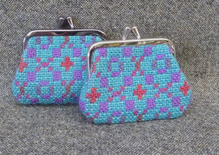 Picture of WMSP10 Tapestry Purse