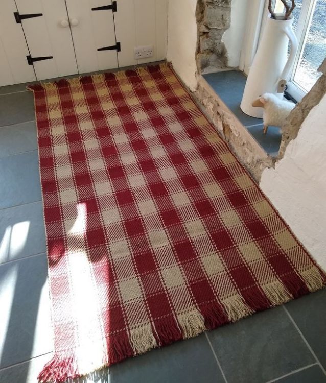 Picture of Welsh Check Floor Rug - Barn Red