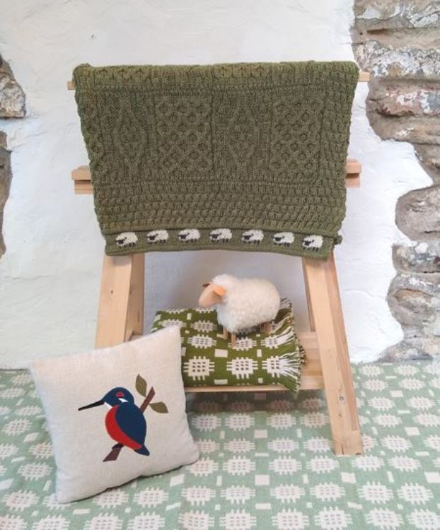 Picture of Apple Wool Throw