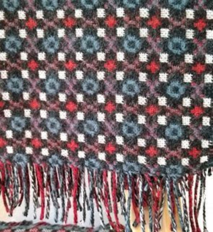Picture of Welsh Tapestry Style Throw - Blue and Red