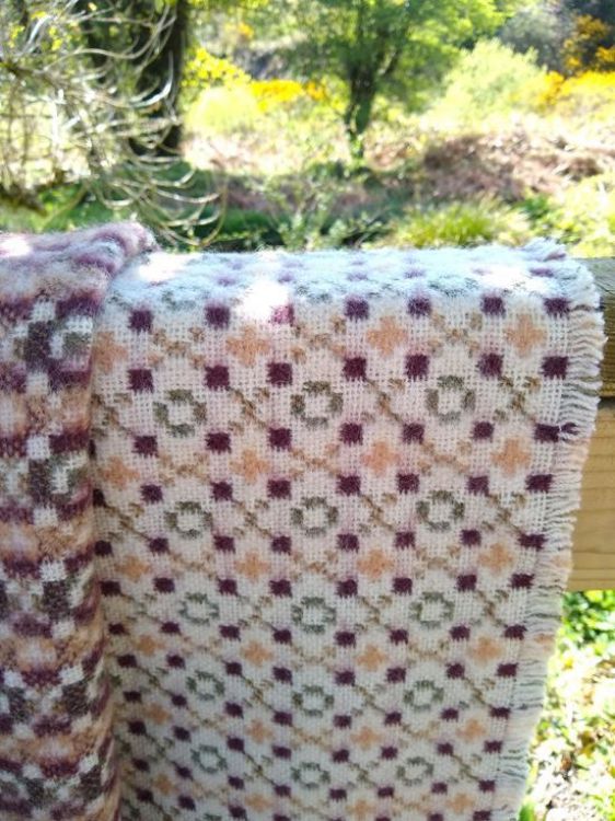 Picture of Welsh Tapestry Style Throw - Plum, Ecru, Sage