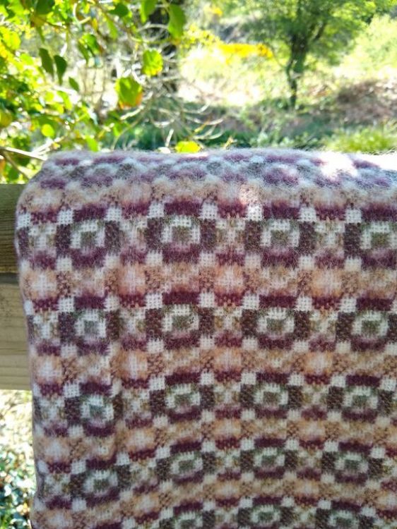 Picture of Welsh Tapestry Style Throw - Plum, Ecru, Sage