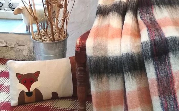 Picture of Mohair Throw - Apricot and Charcoal