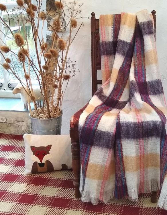Picture of Mohair Throw - Blackberry and Biscuit