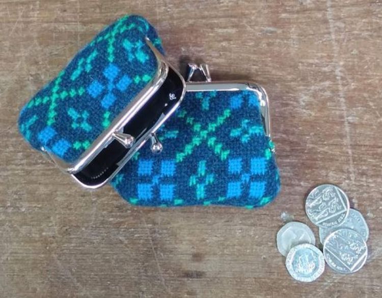 Picture of Small Tapestry Purse - 22