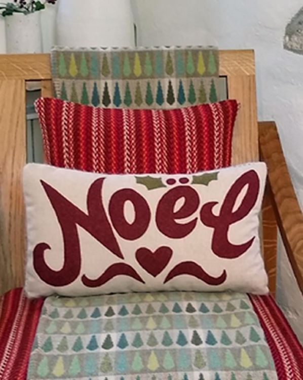 Picture of Noel Cushion - Red