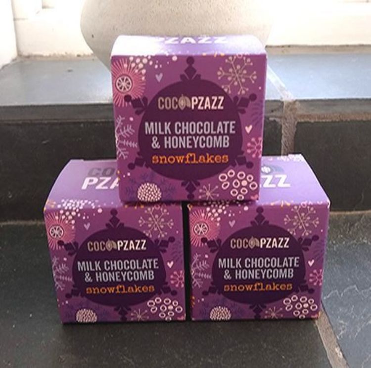 Picture of Milk Chocolate & Honeycomb Snowflakes 96g