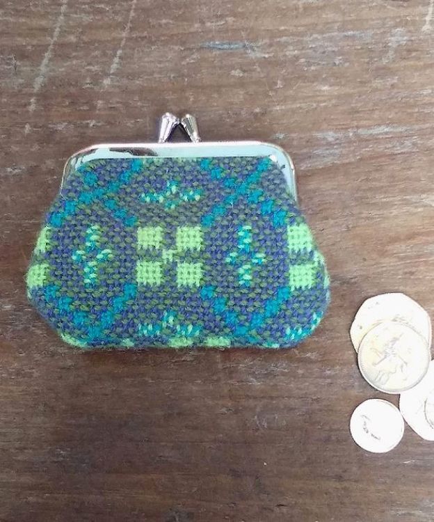 Picture of Small Tapestry Purse - 28