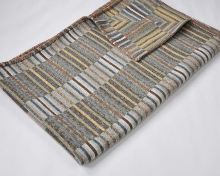 Picture of Reed Throw - Topaz