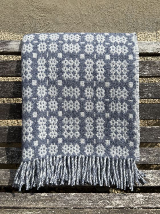 Picture of Welsh Tapestry Style Throw - Moonstone
