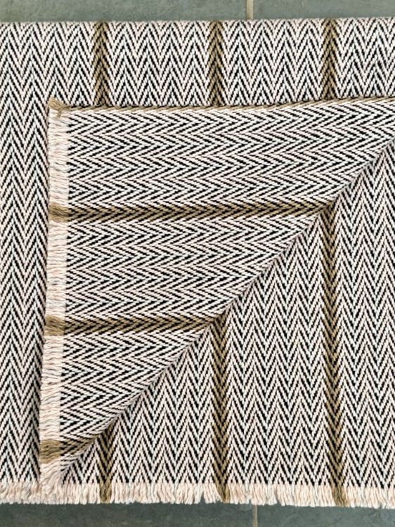 Picture of Sandy Herringbone