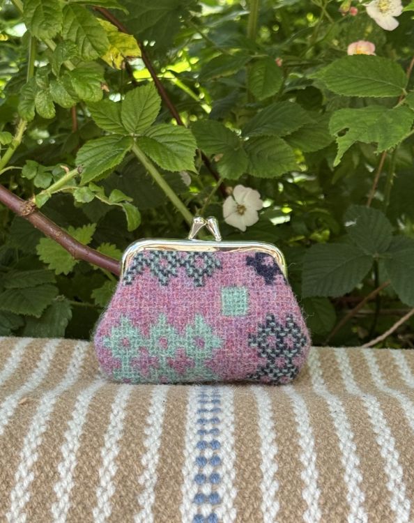 Picture of Small Purse 01
